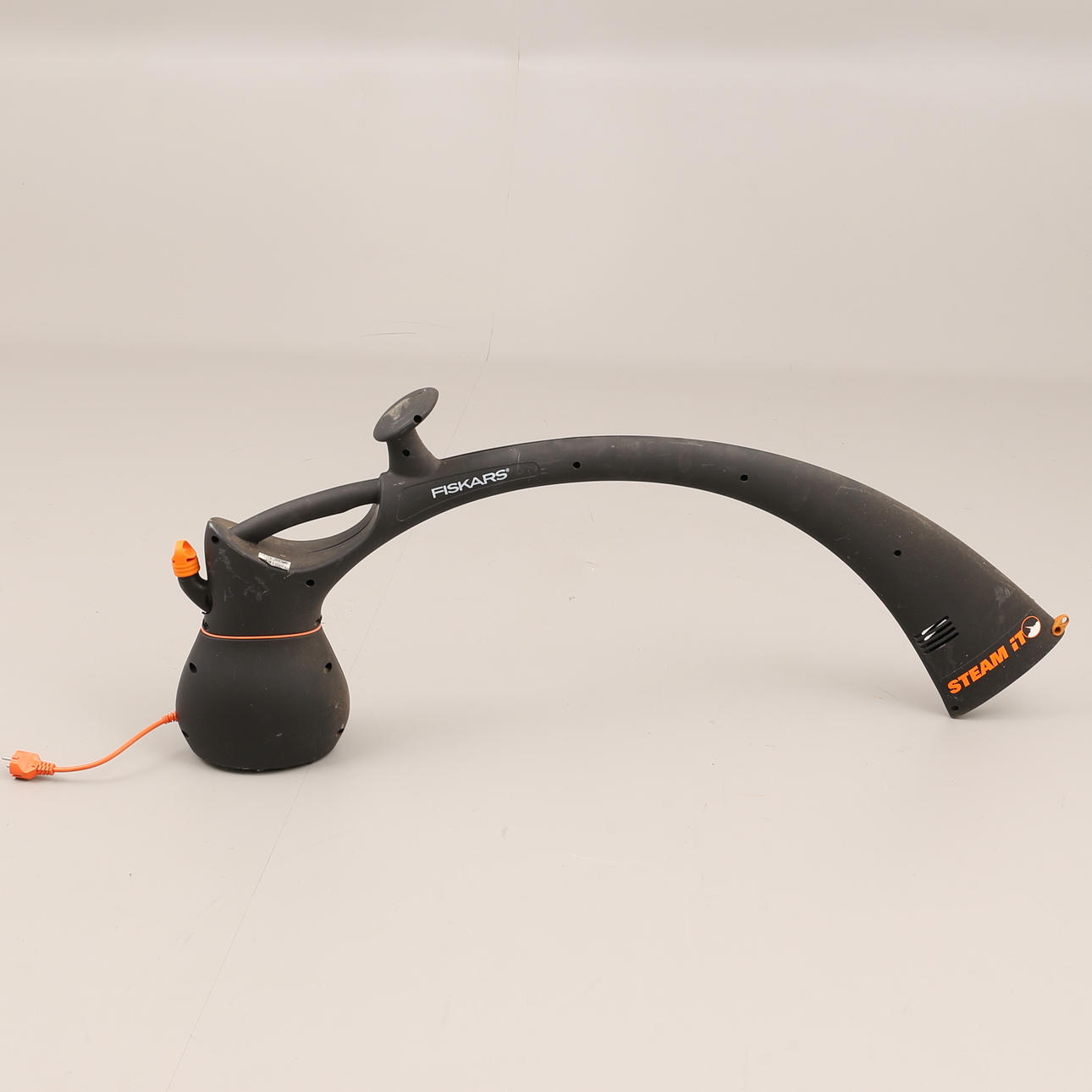 LÖVBLÅS, Fiskars Steam iT.