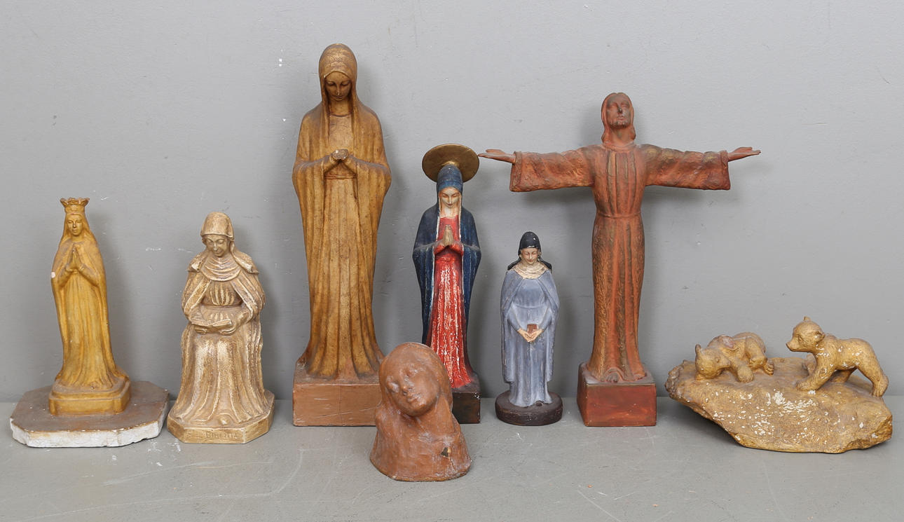 CARIN NILSON(1884-1973). Skulpturer, 8 st, signerade.