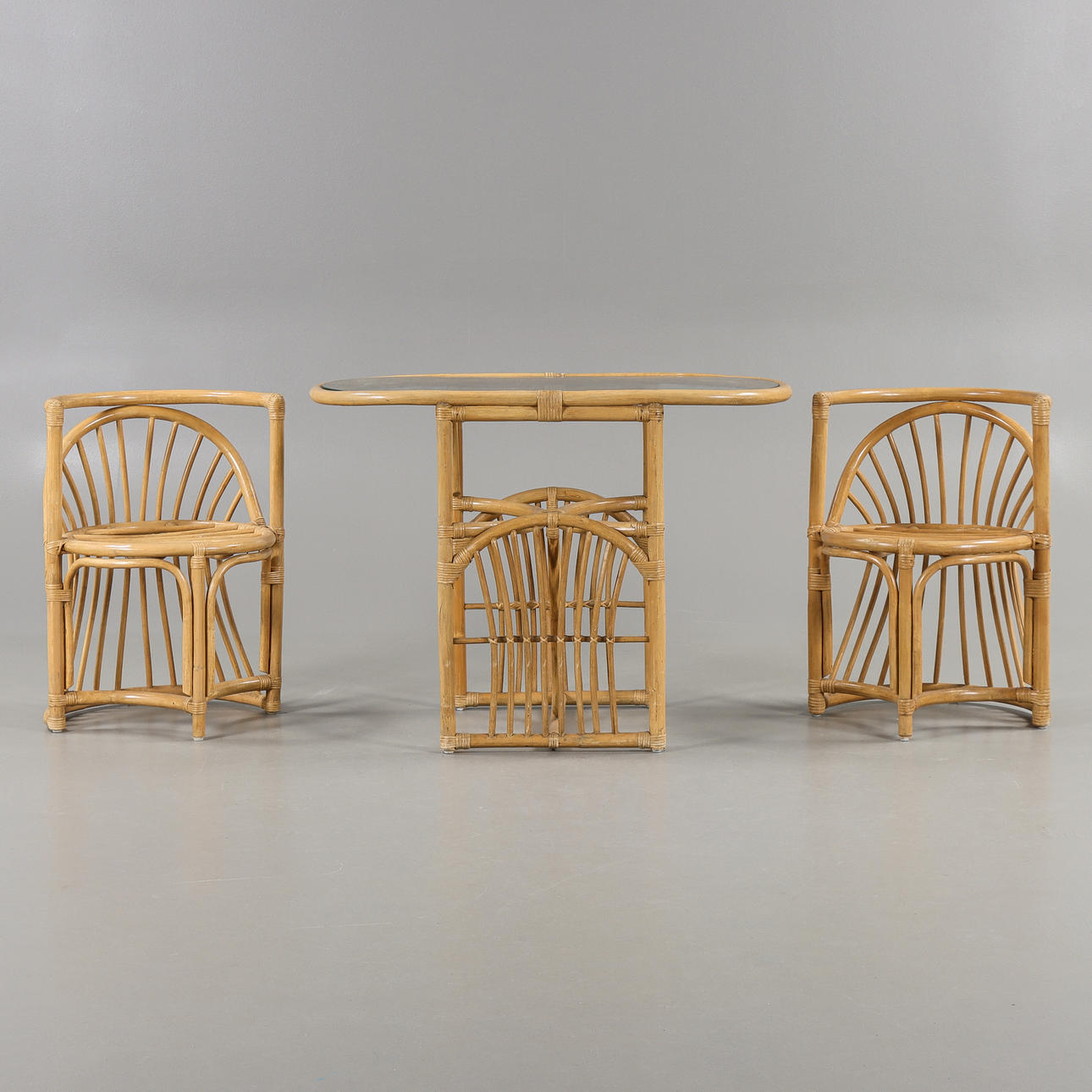 TRÄDGÅRDSGRUPP Bambu och rotting, samtida tillverkning.