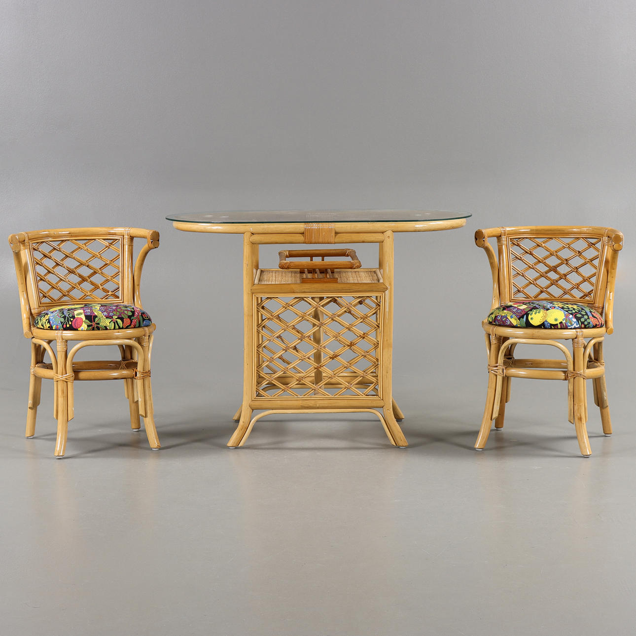 TRÄDGÅRDSGRUPP Bambu och rotting, samtida tillverkning.