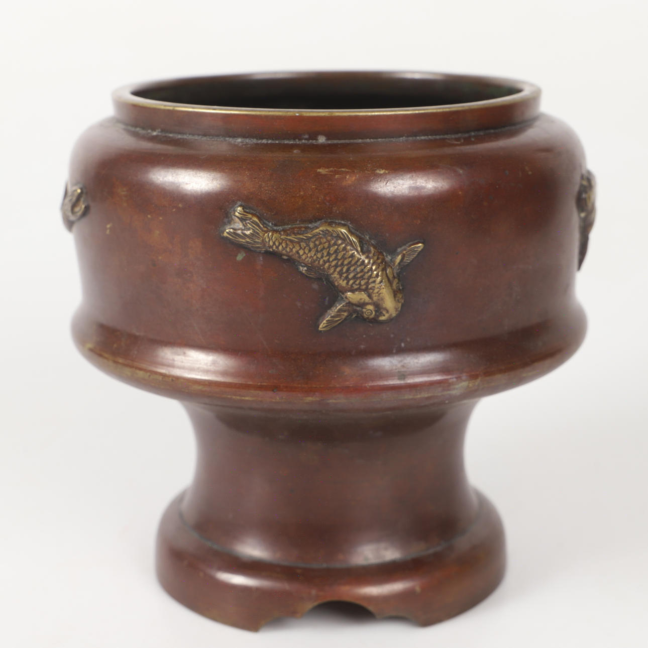 OUTER LINING, bronze with fish decor, Asia.