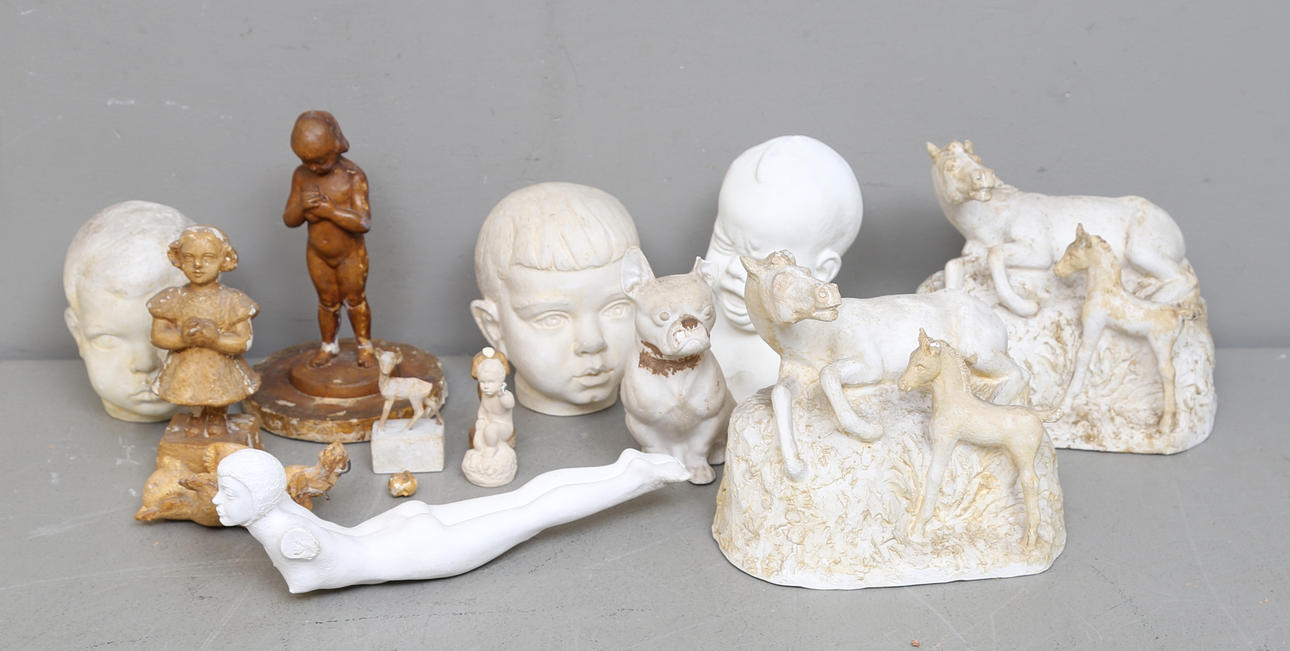 CARIN NILSON(1884-1973). Skulpturer, 13 st, signerade.