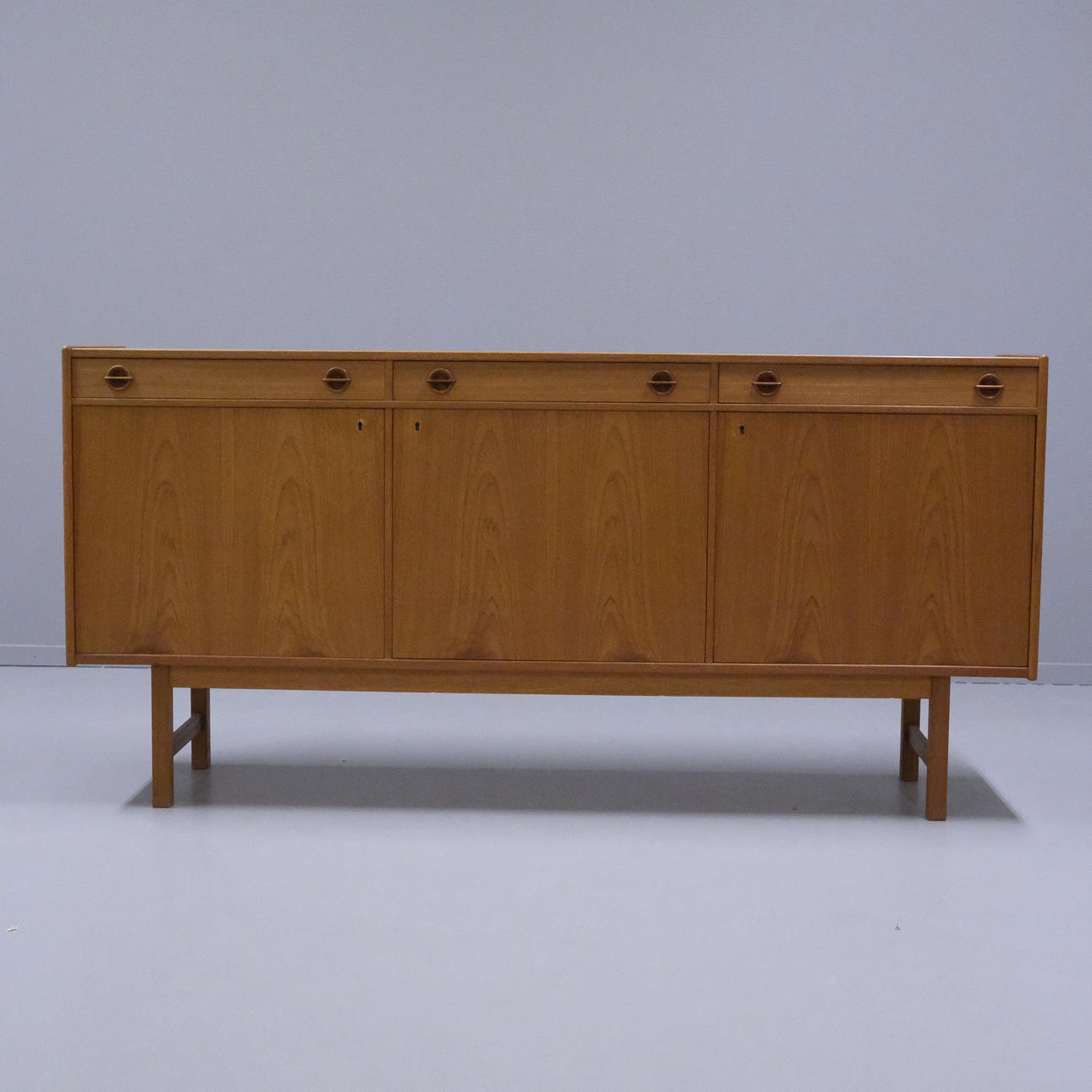 SIDEBOARD, TEAK, 1960S.