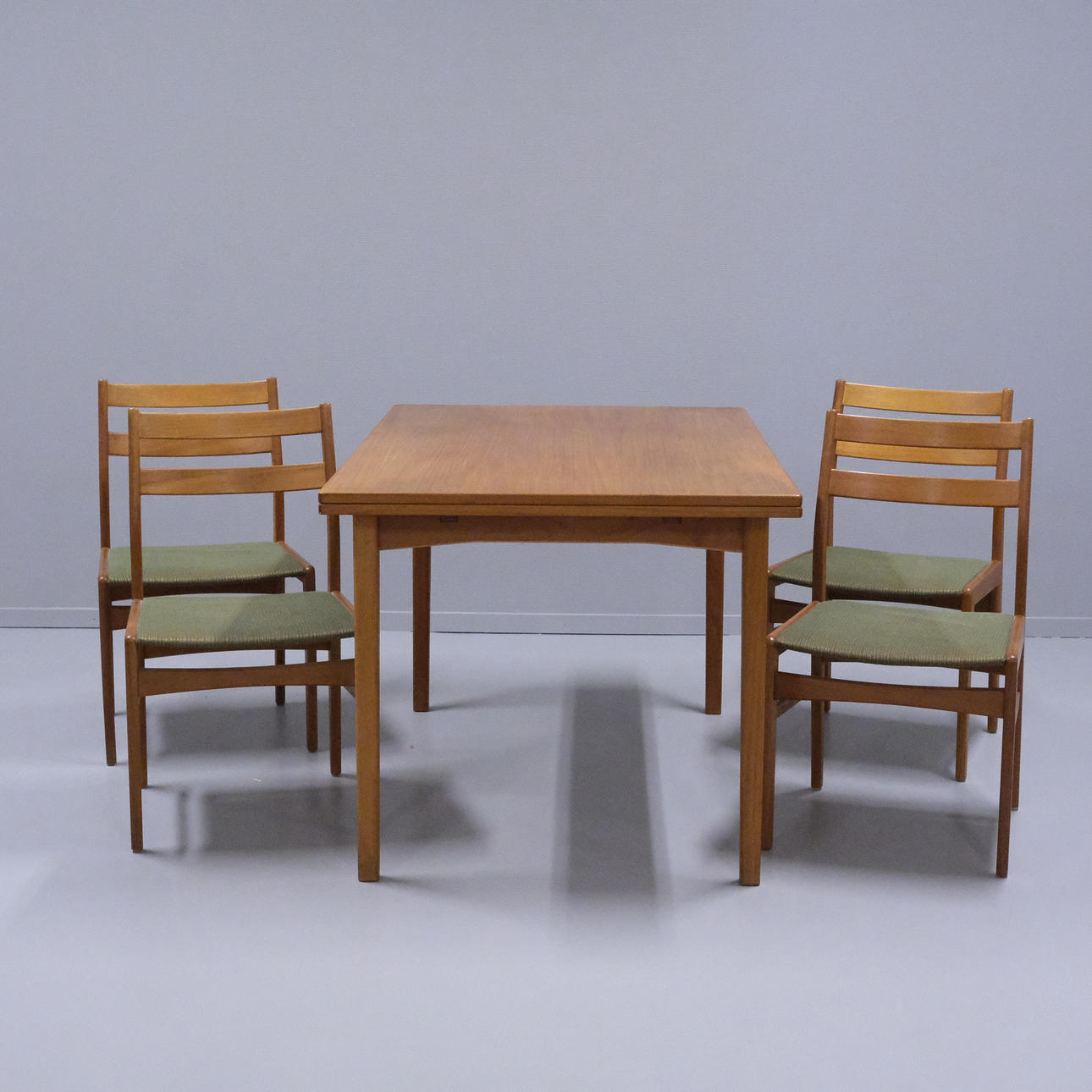 DINING GROUP, TEAK, 5 PIECES.