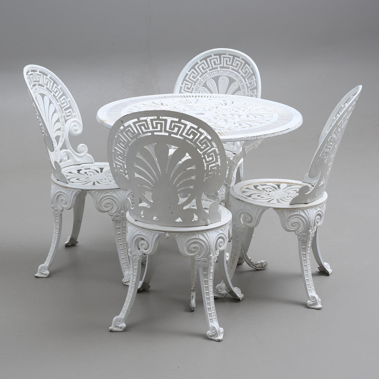 TRÄDGÅRDSMÖBEL, 5 delar, vitmålad metall.