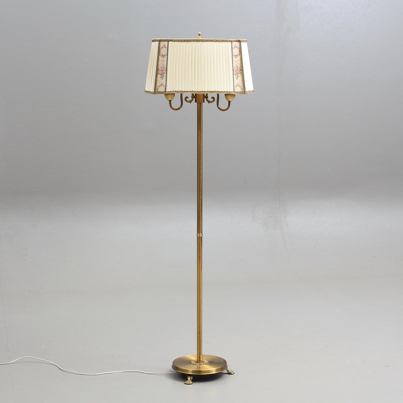 FLOOR LAMP, brass, 1960/70's.
