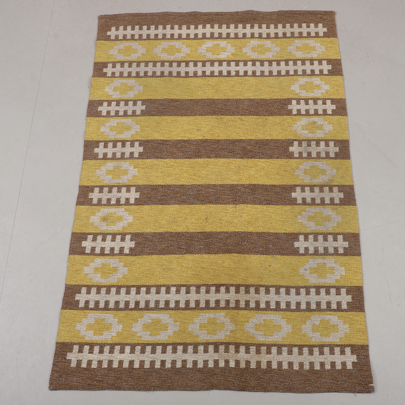 CARPET, wicker sheet, dimensions 197x128 cm.