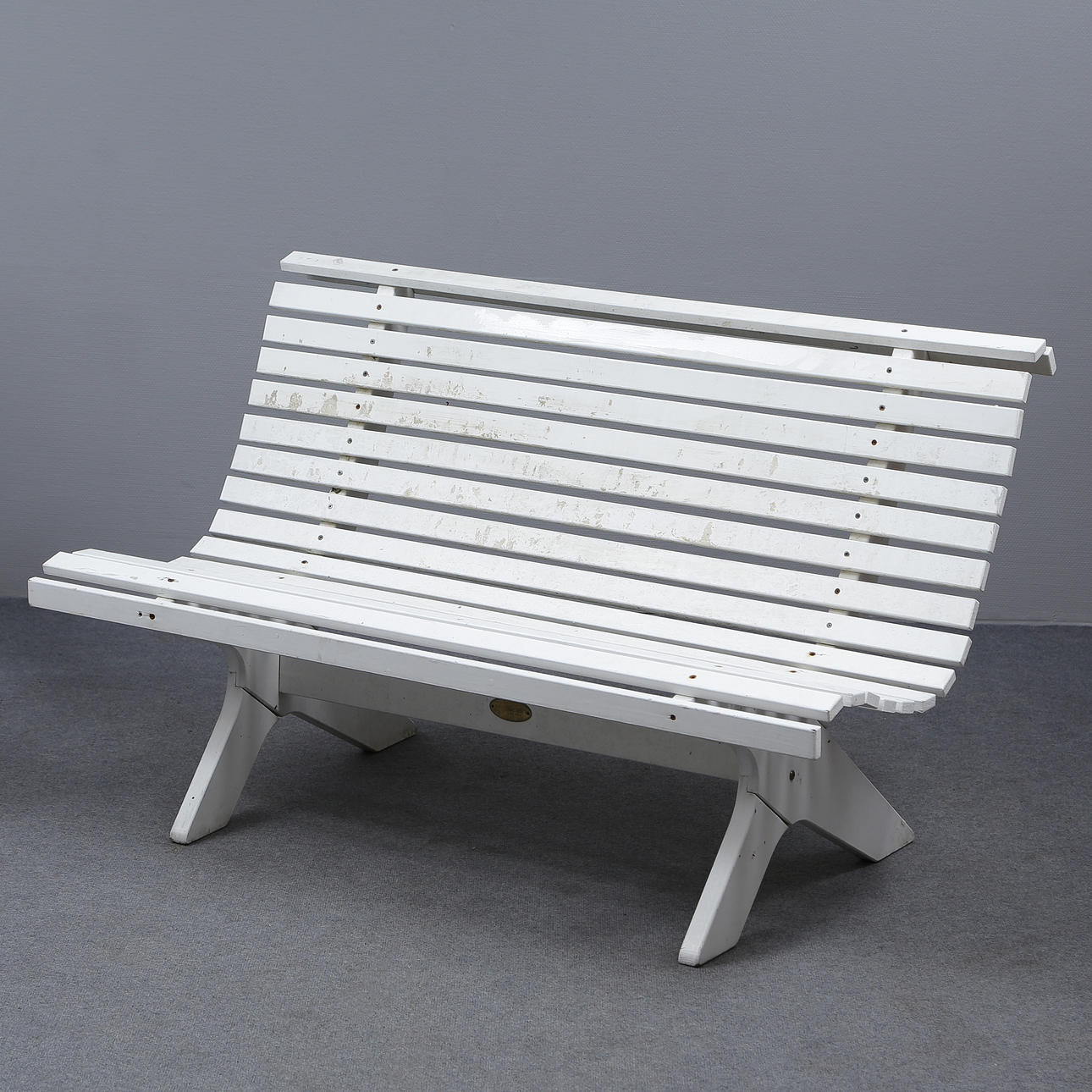 GARTENSOFA, HOLZ, HILLERSTORP SCHWEDEN.