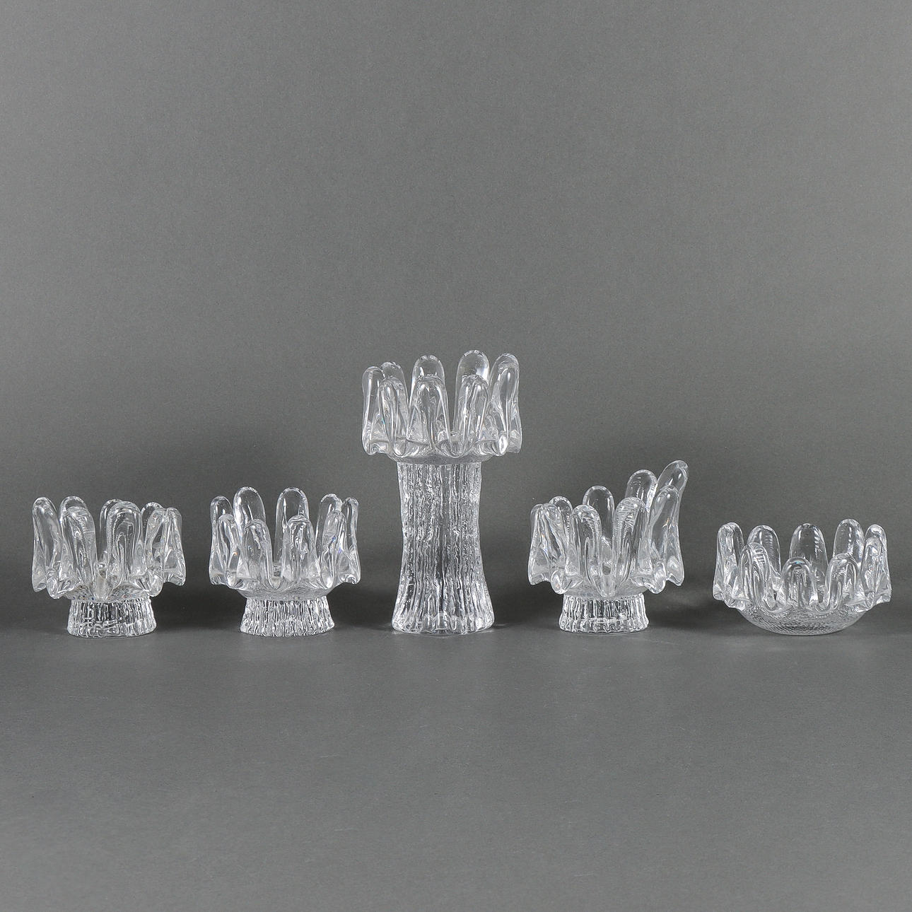 GÖRAN WÄRFF. Candlesticks, 5 pieces, Kosta, Sunflower.