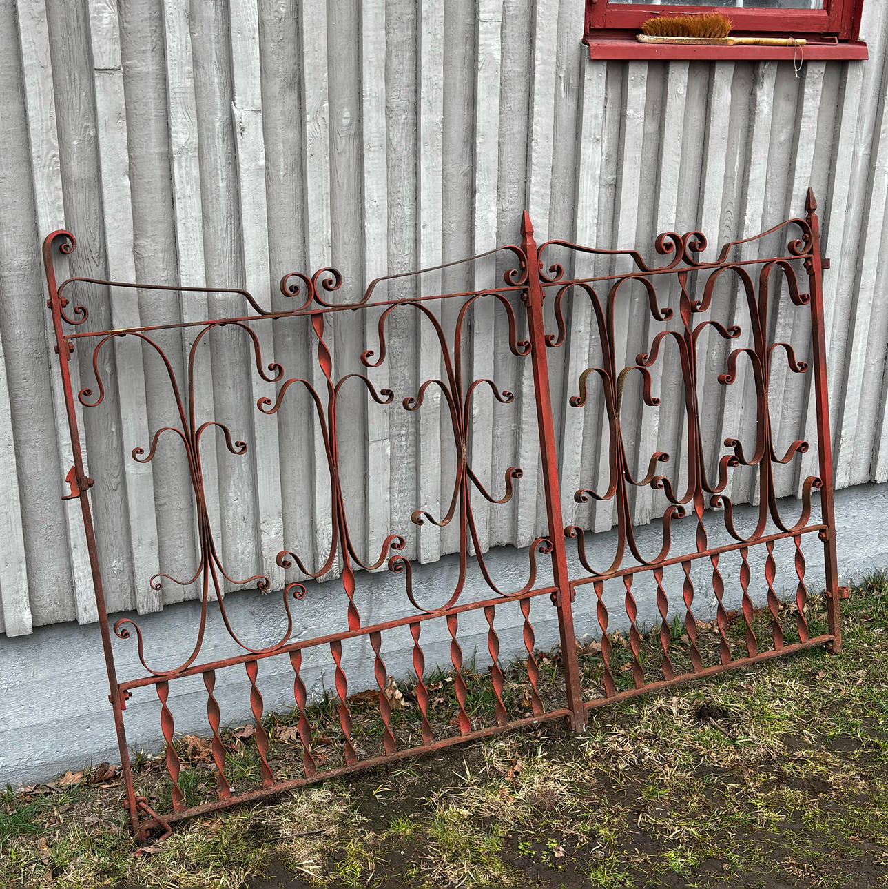 GATE, CAST IRON.