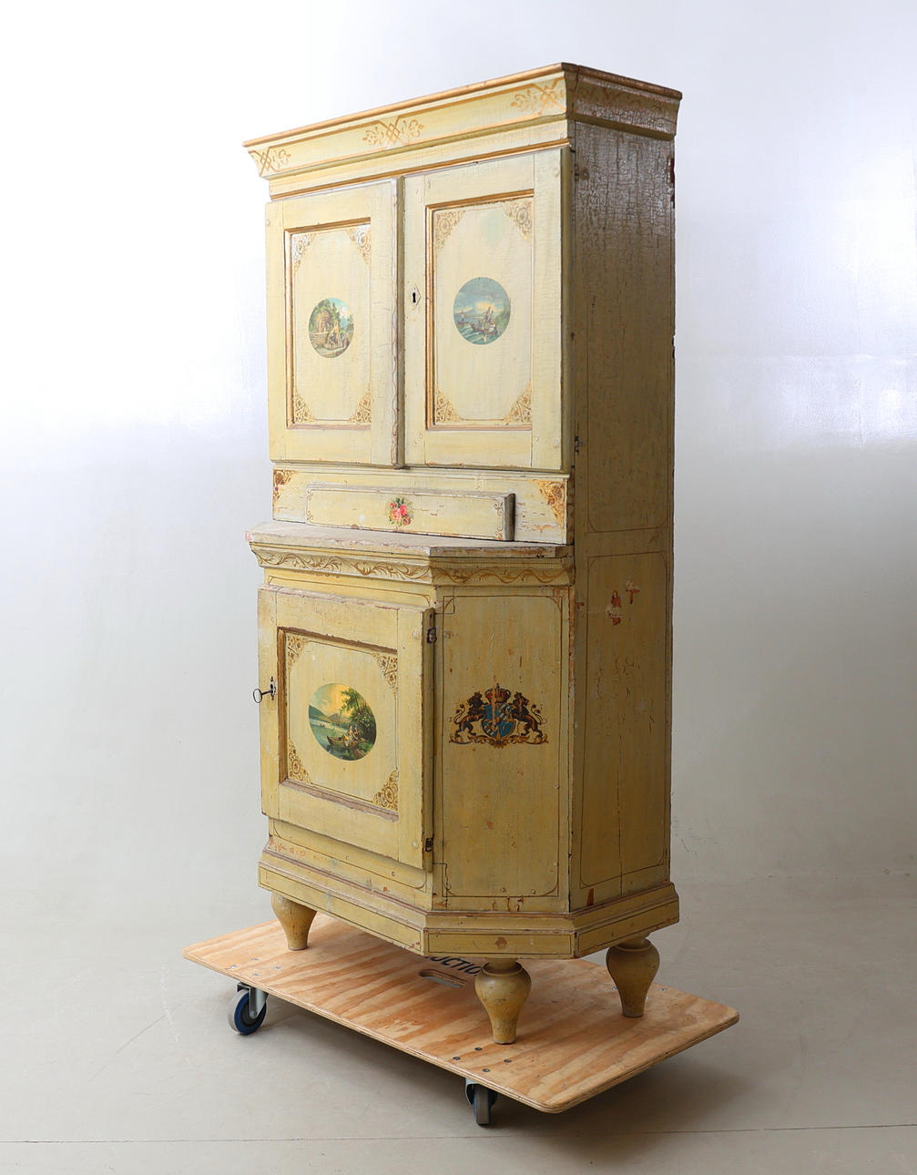 A painted pine cupboard, 18th century.