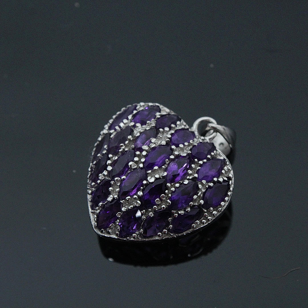 925 silver heart pendant with amethyst.