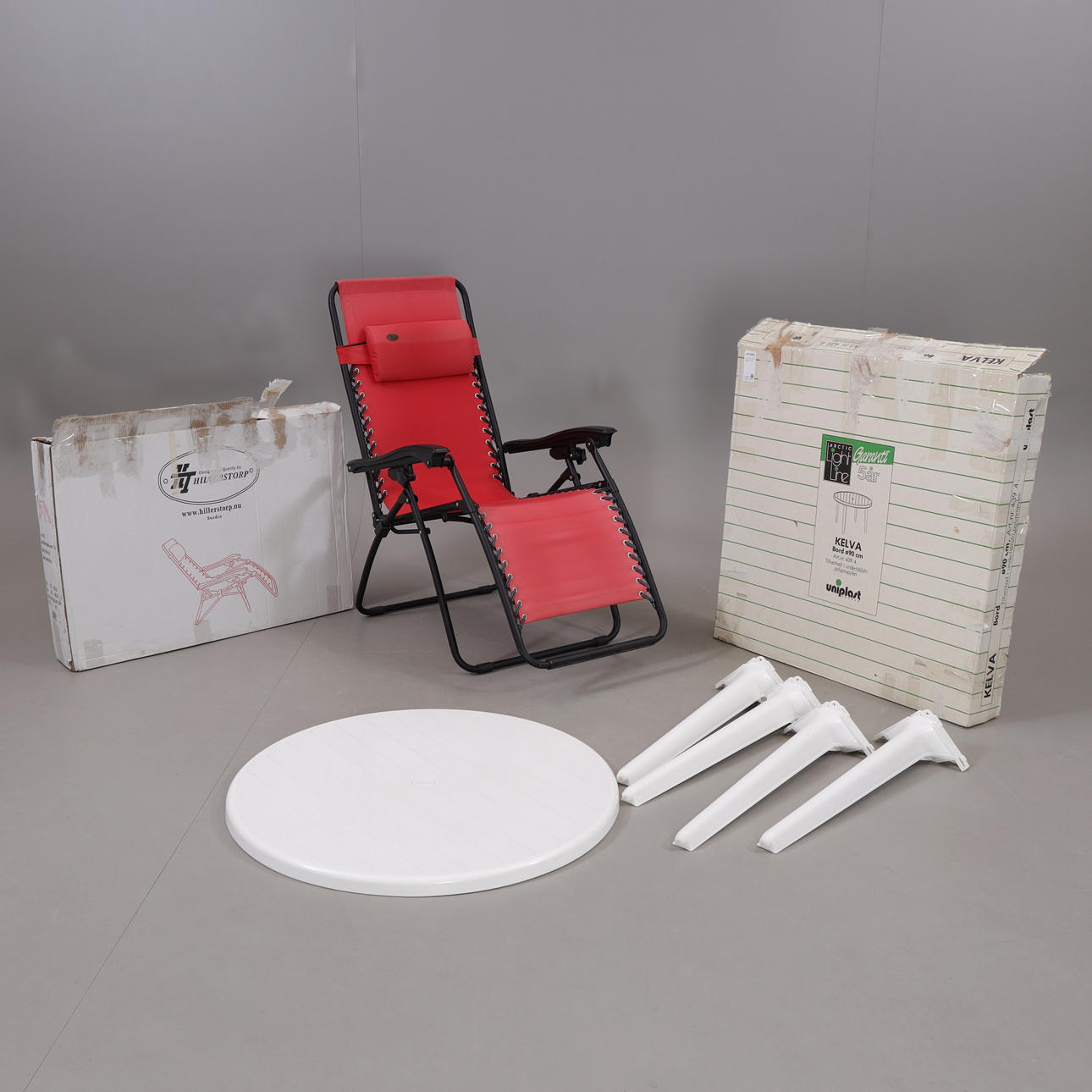 UTEMÖBLER, 2 delar, Hillerstorp mm.