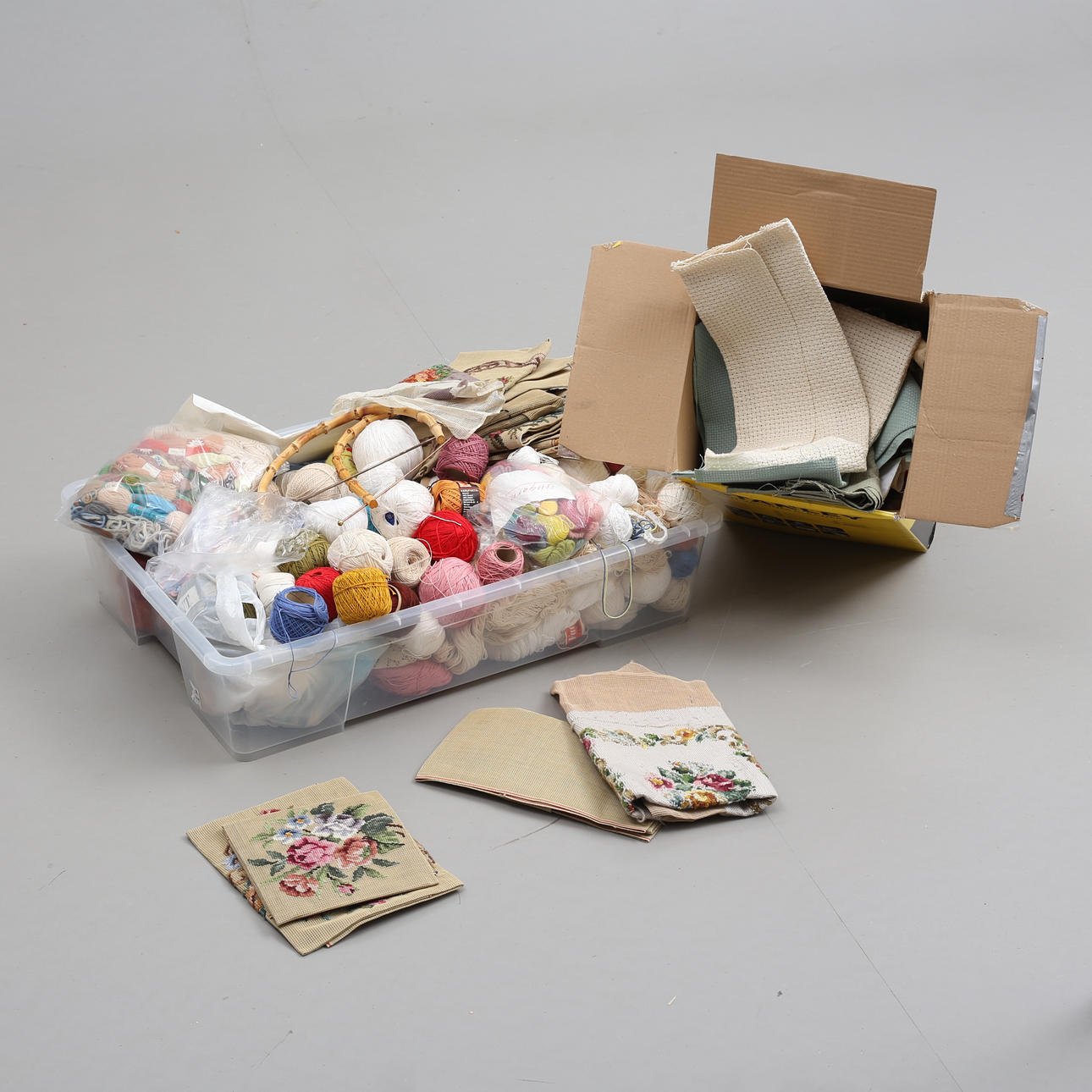 YARNS, etc., lot, mostly CROCHET YARN.