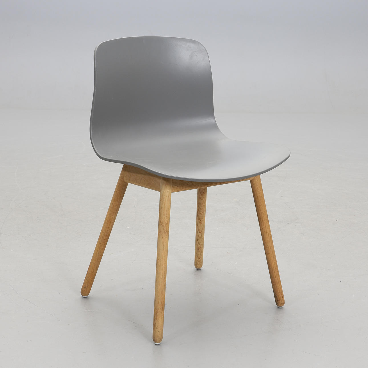 CHAIR, “About A Chair AAC 12