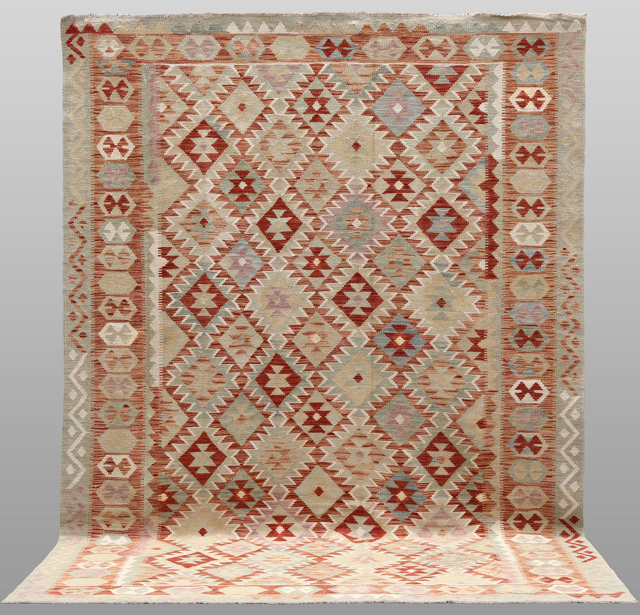 CARPET, “Kelim”, 301 x 206 cm.