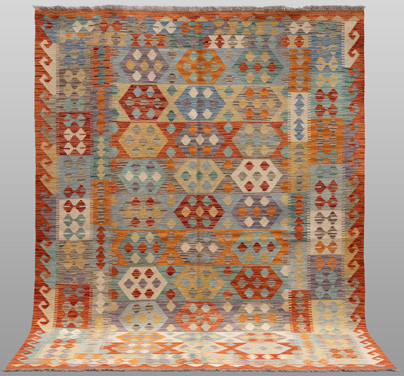 CARPET, “Kelim”, 244 x 177 cm.