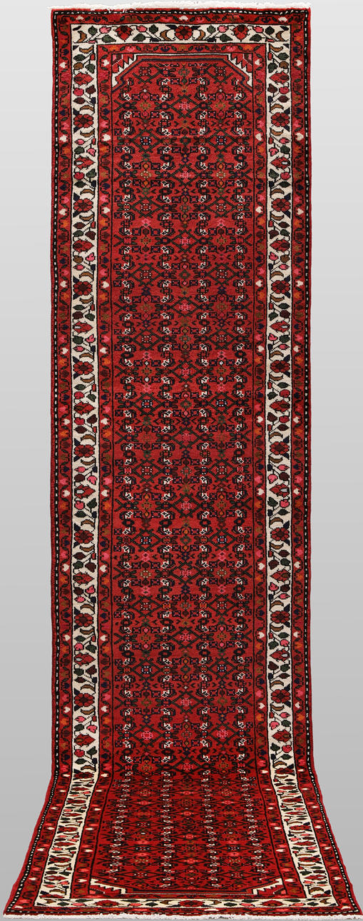 CARPET, “Hamadan”, gallery, 396 x 80 cm.
