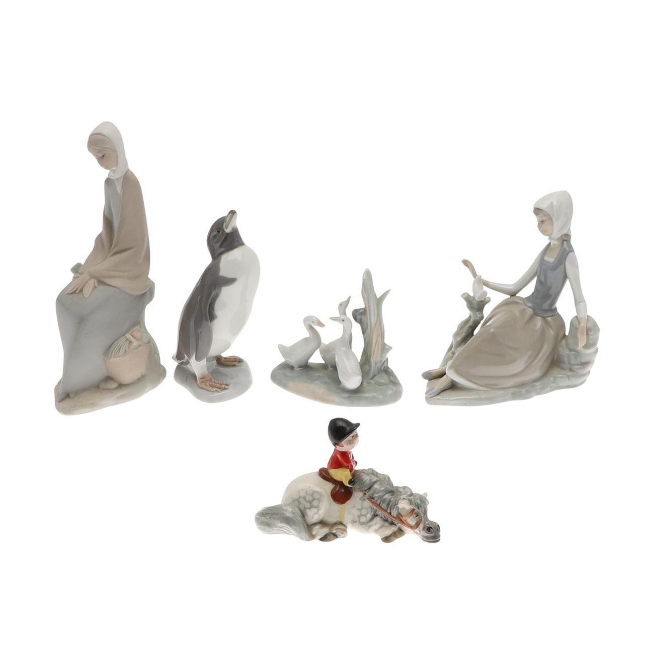 A GROUP OF FIGURINES.