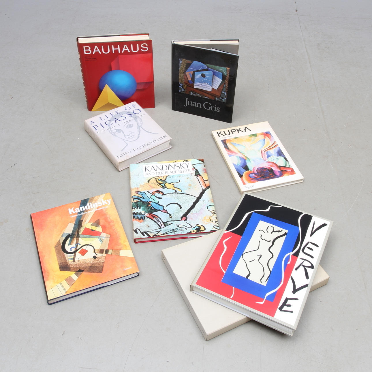 KONSTBÖCKER, 7 volymer, bl.a. Kandinsky, Picasso.