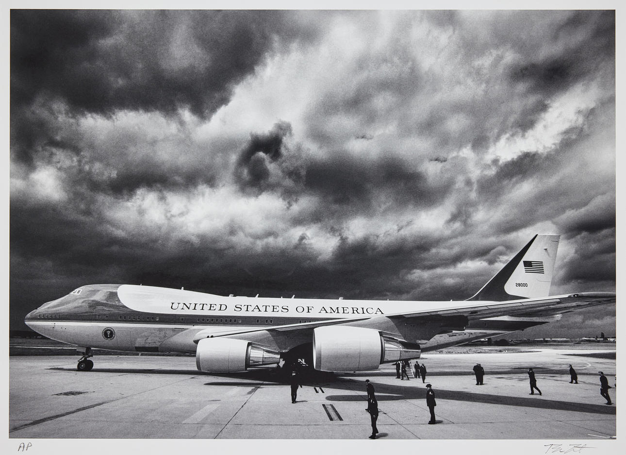 BROOKS KRAFT. “Air Force One”.