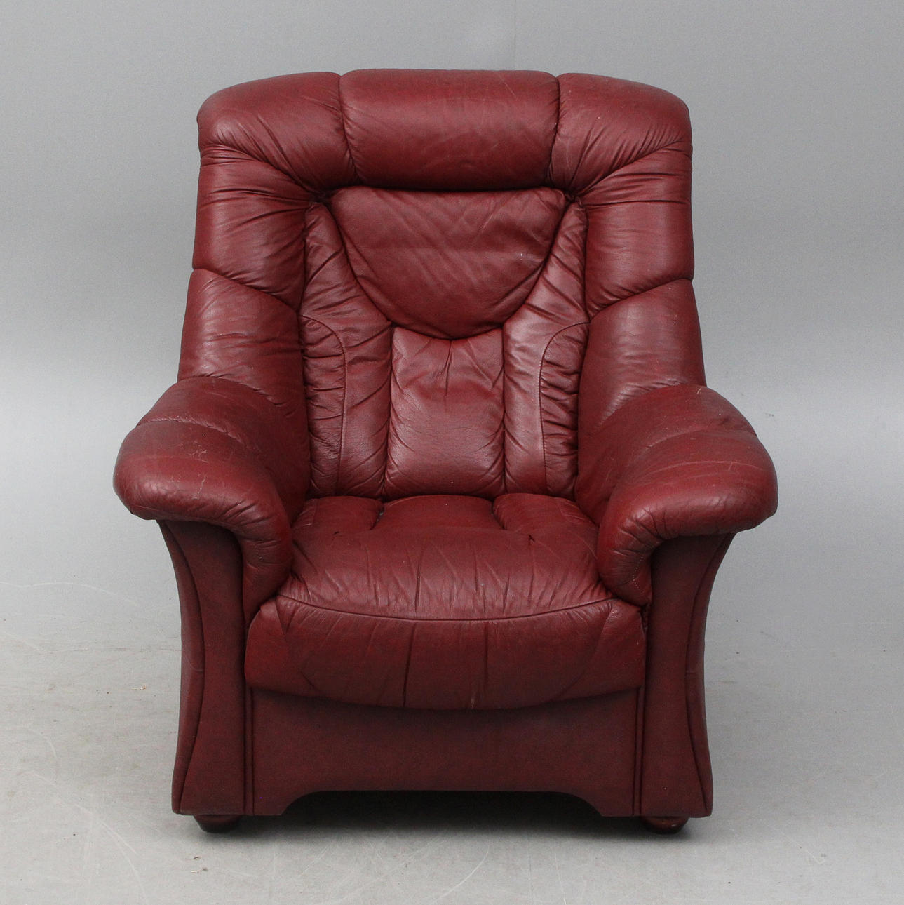 ARMCHAIR, LEATHER.