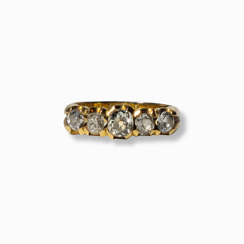 CINQUILLO RING IN GOLD AND DIAMONDS.