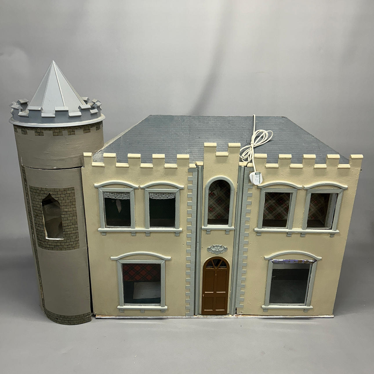 A LARGE MODEL CASTLE.