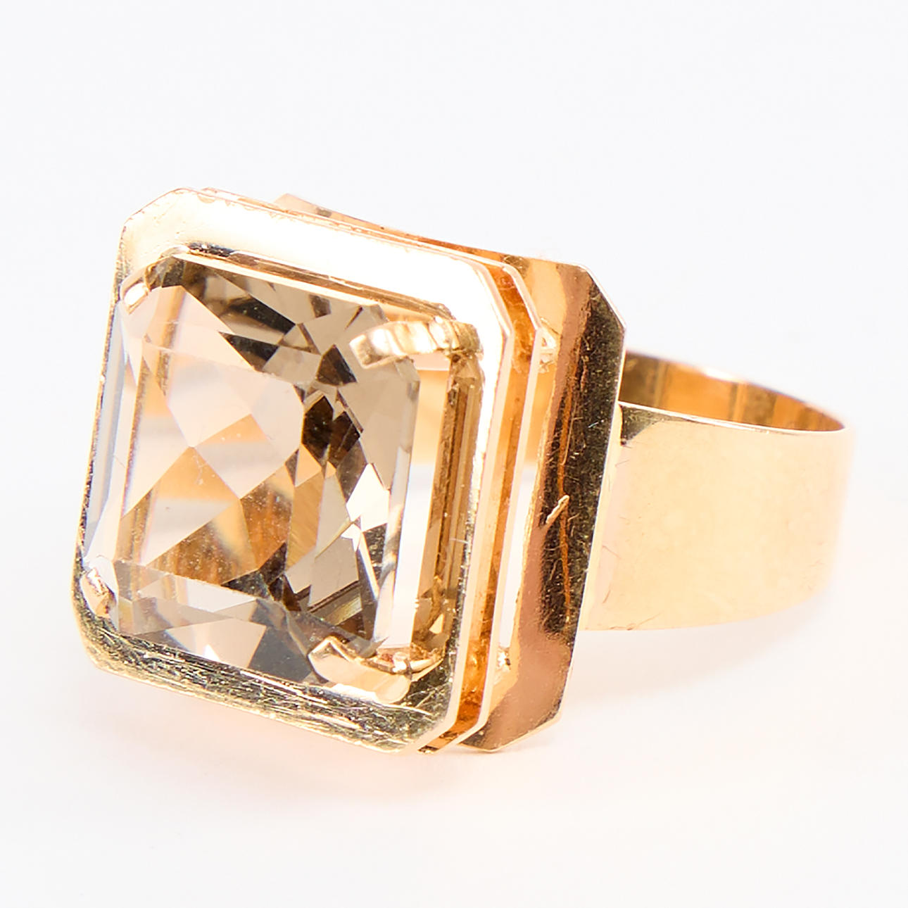 RING, guld 18K med rökkvarts.