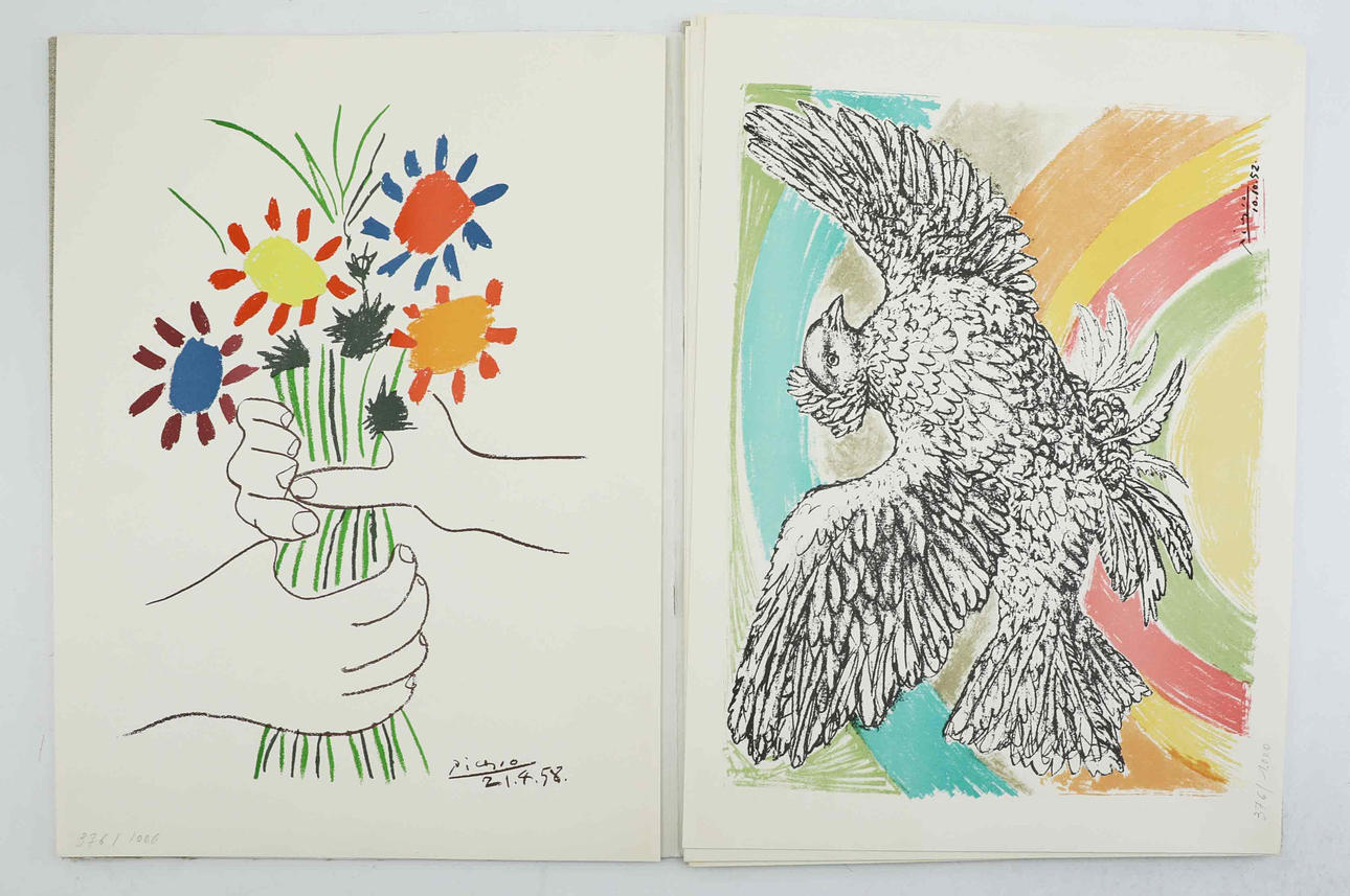 PABLO PICASSO. After. “The Peace Folder”, 7 lithographs, signed and dated in print.
