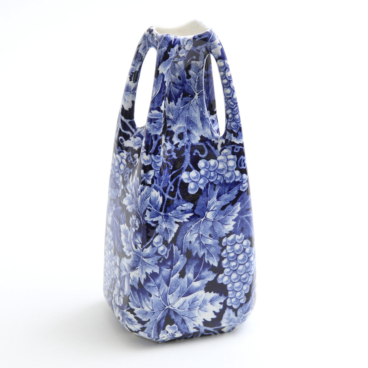 A porcelain vase, Druva', Rörstrand.