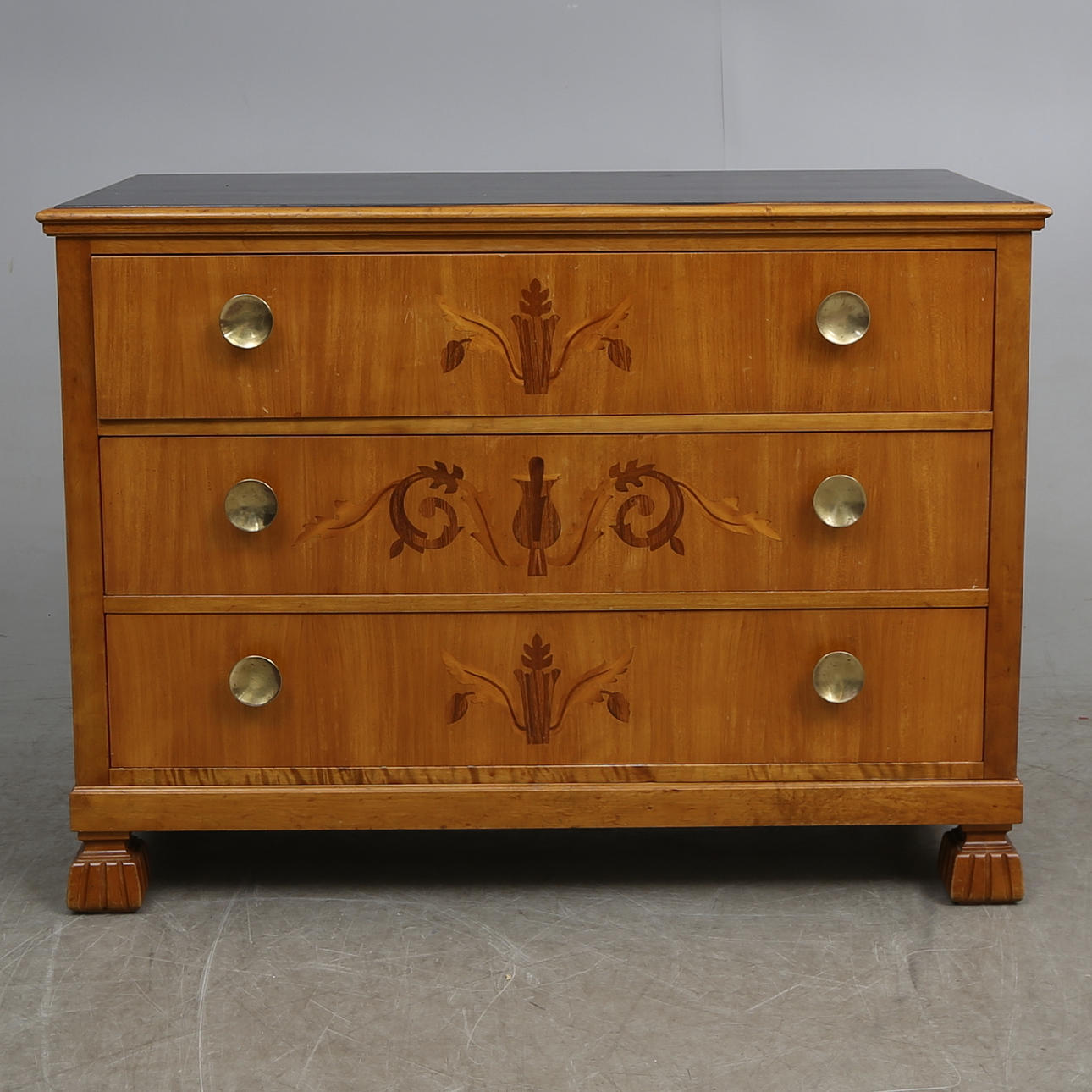 BYRÅ 1900-talets mitt.