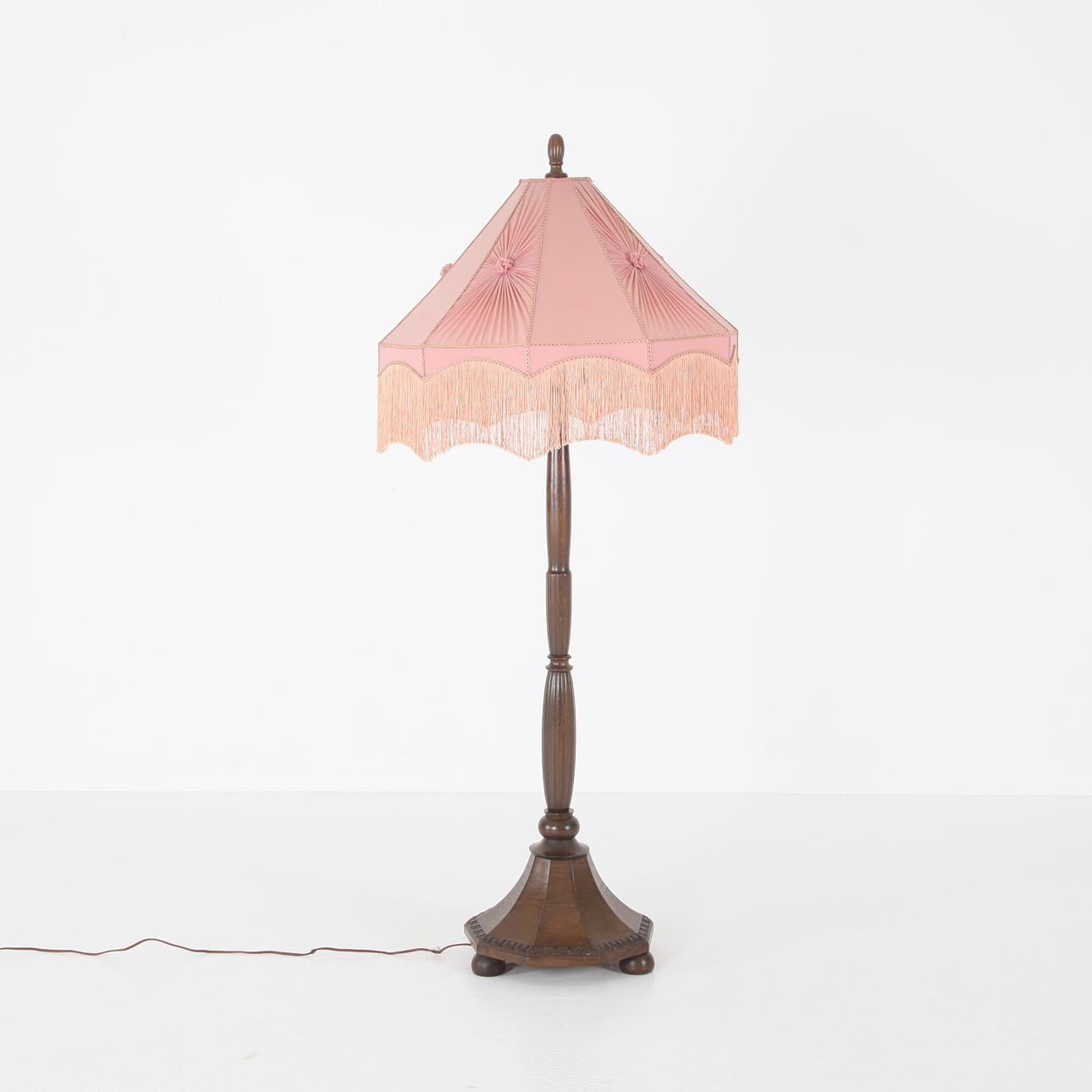 FLOOR LAMP, Sweden 1920s/30s.