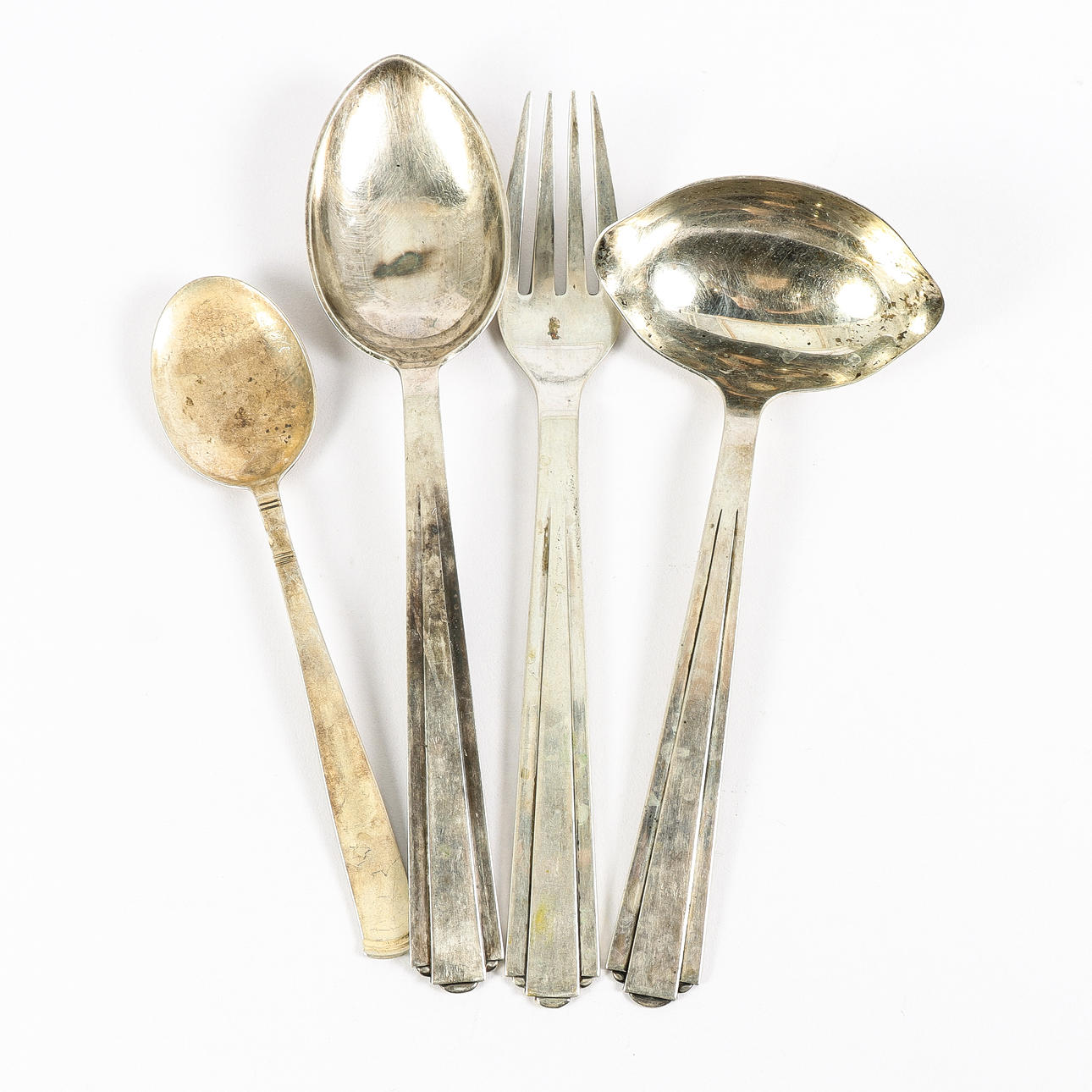 SILVER CUTLERY 4 pieces.