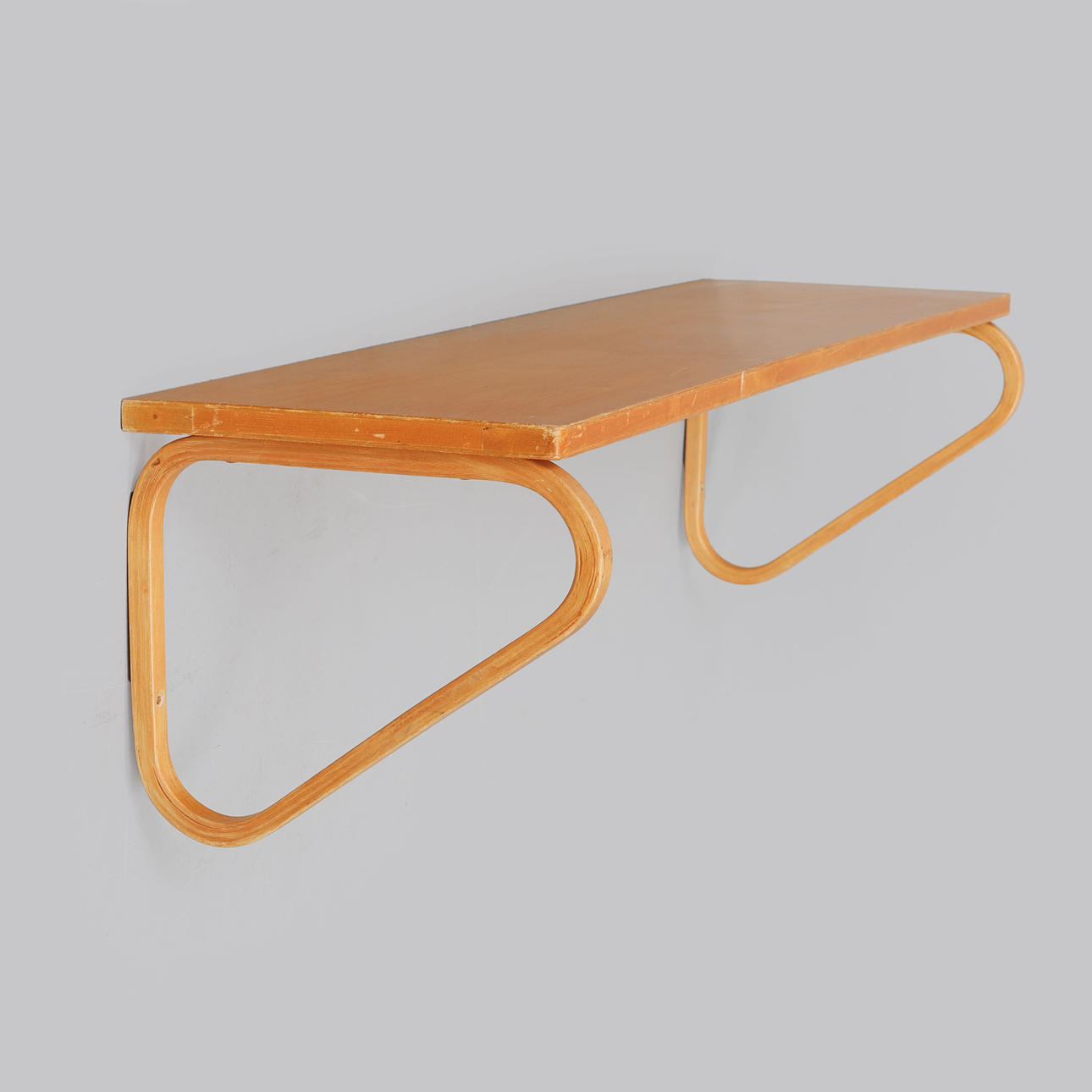 ALVAR AALTO. Wall shelf, model 112B.