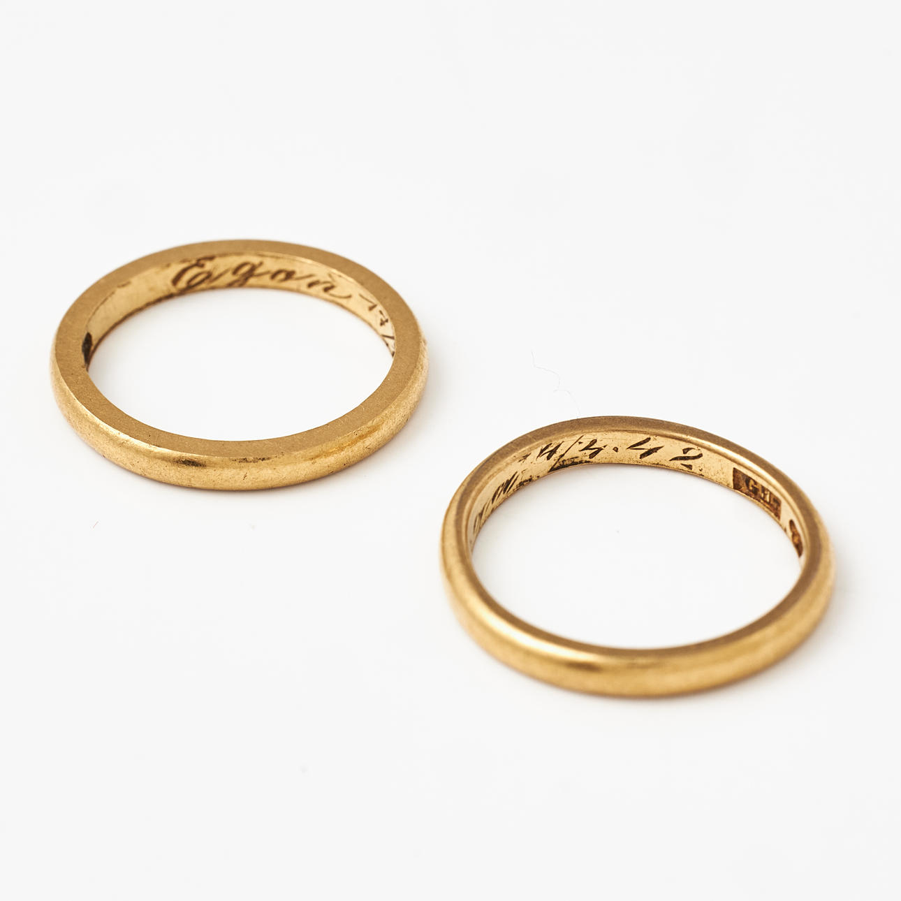 WEDDING RINGS, 2 pcs, 23 k gold.
