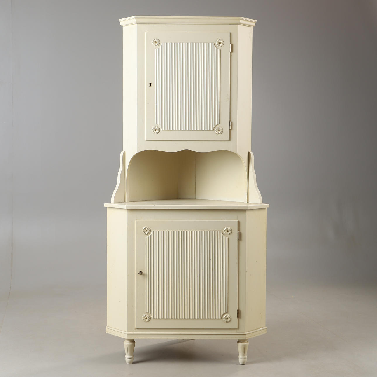 CORNER CABINET, white painted, Gustavian style.