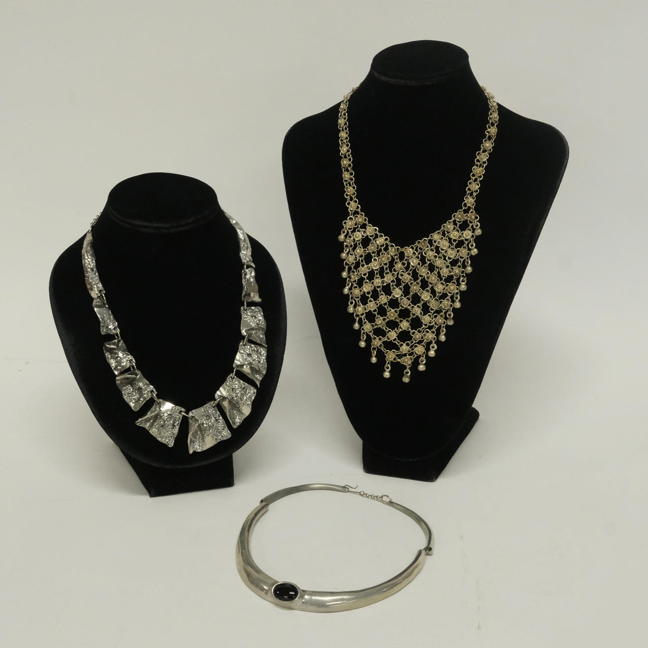 NECKLACE, THREE PIECES.