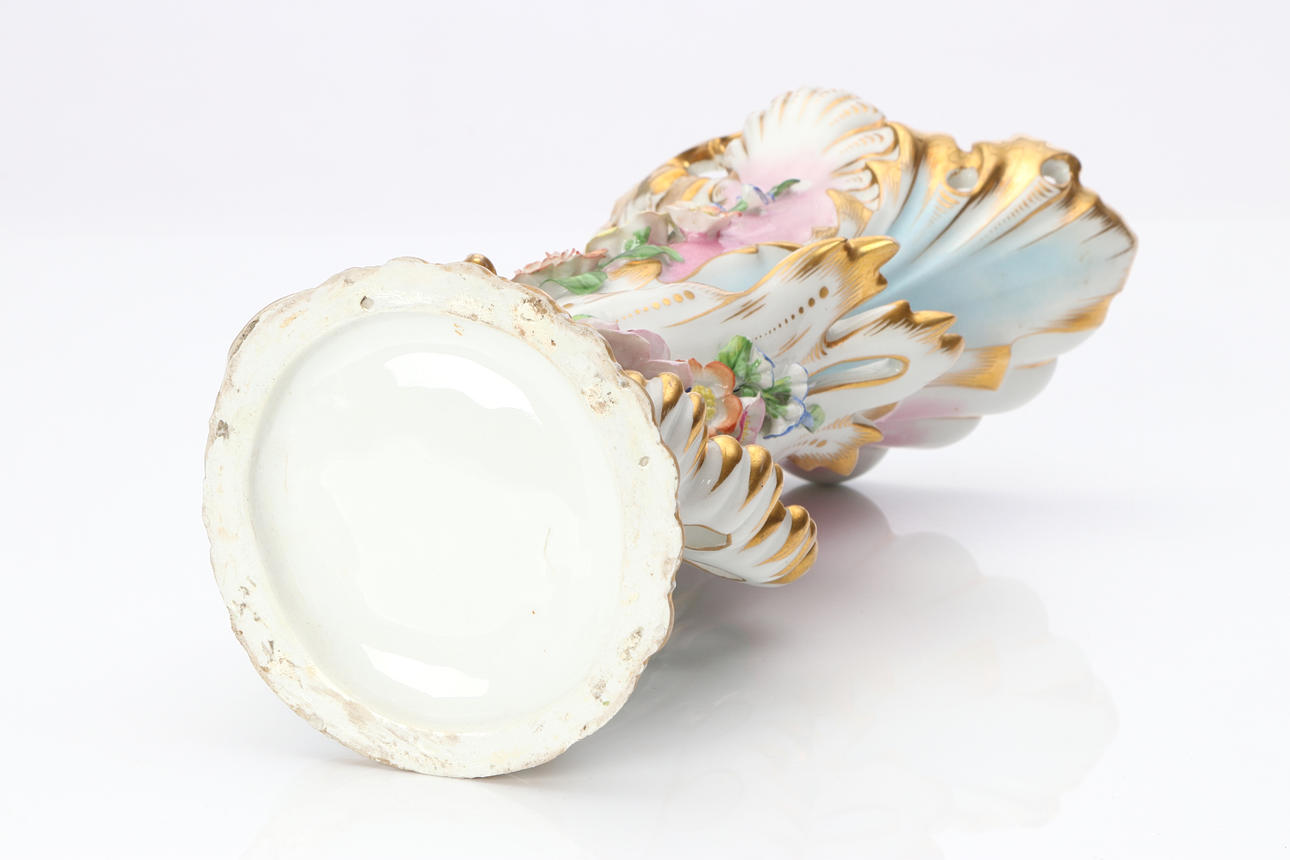 VASE. Porcelain with polychrome and gilded decor. Second half of the ...