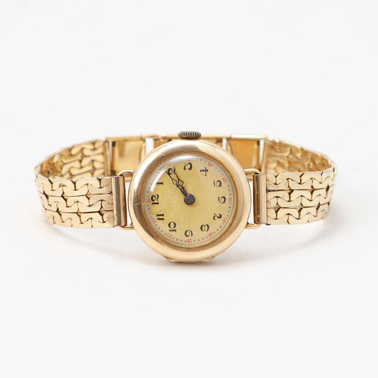 WRISTWATCH, 14k gold in case.
