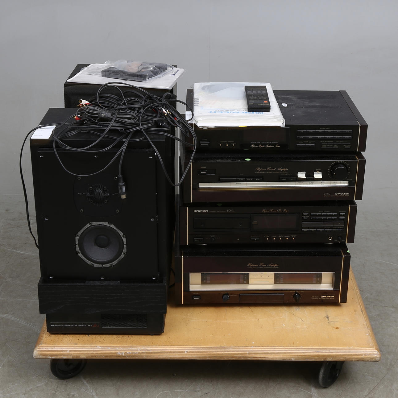 STEREODELAR, 4 delar, Pioneer samt HÖGTALARE, ett par, Audio Pro.