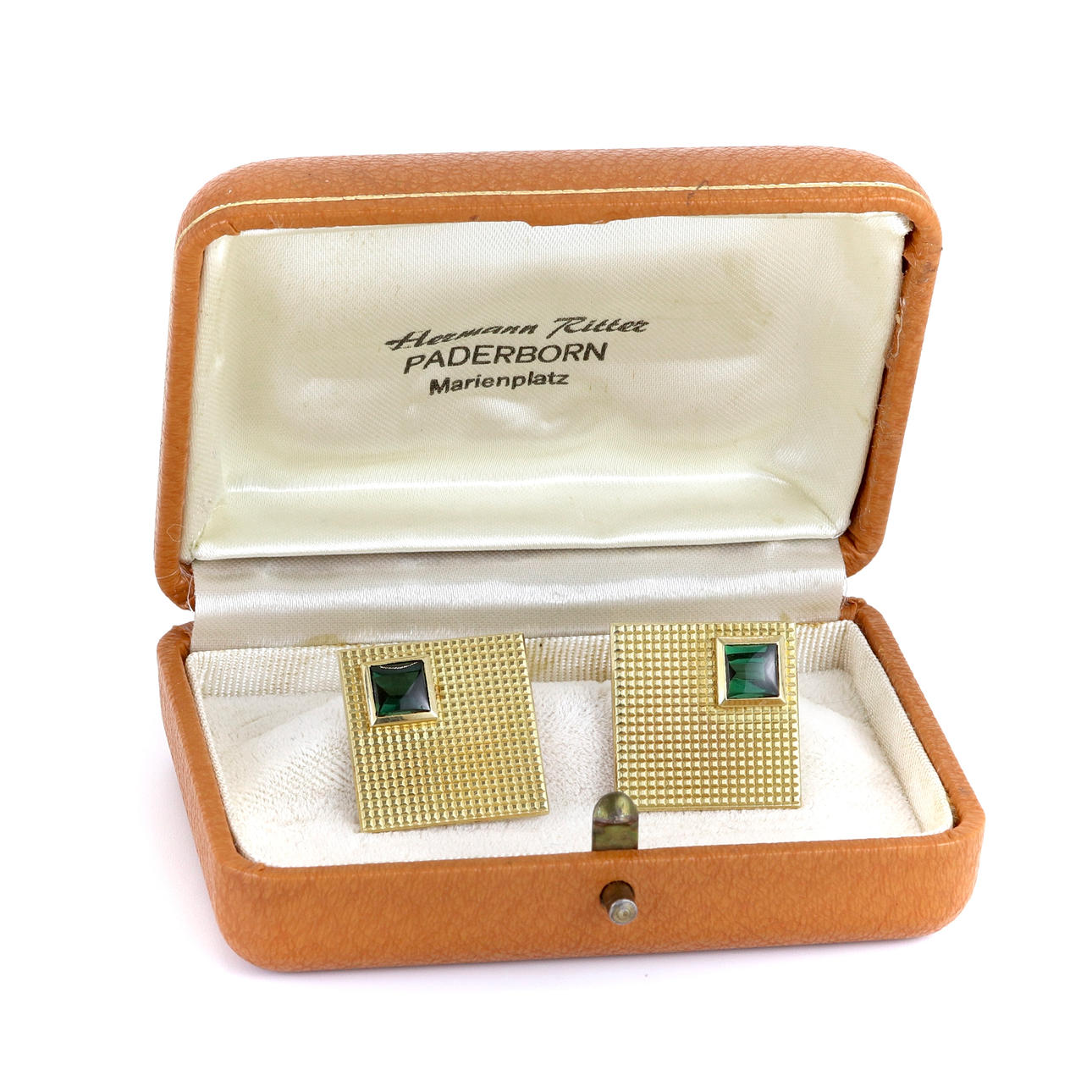 14CT GREEN TOURMALINE SET CUFFLINKS.