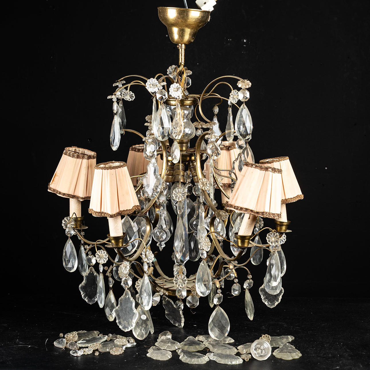 CHANDELIER, Baroque style, 1940 - Century.