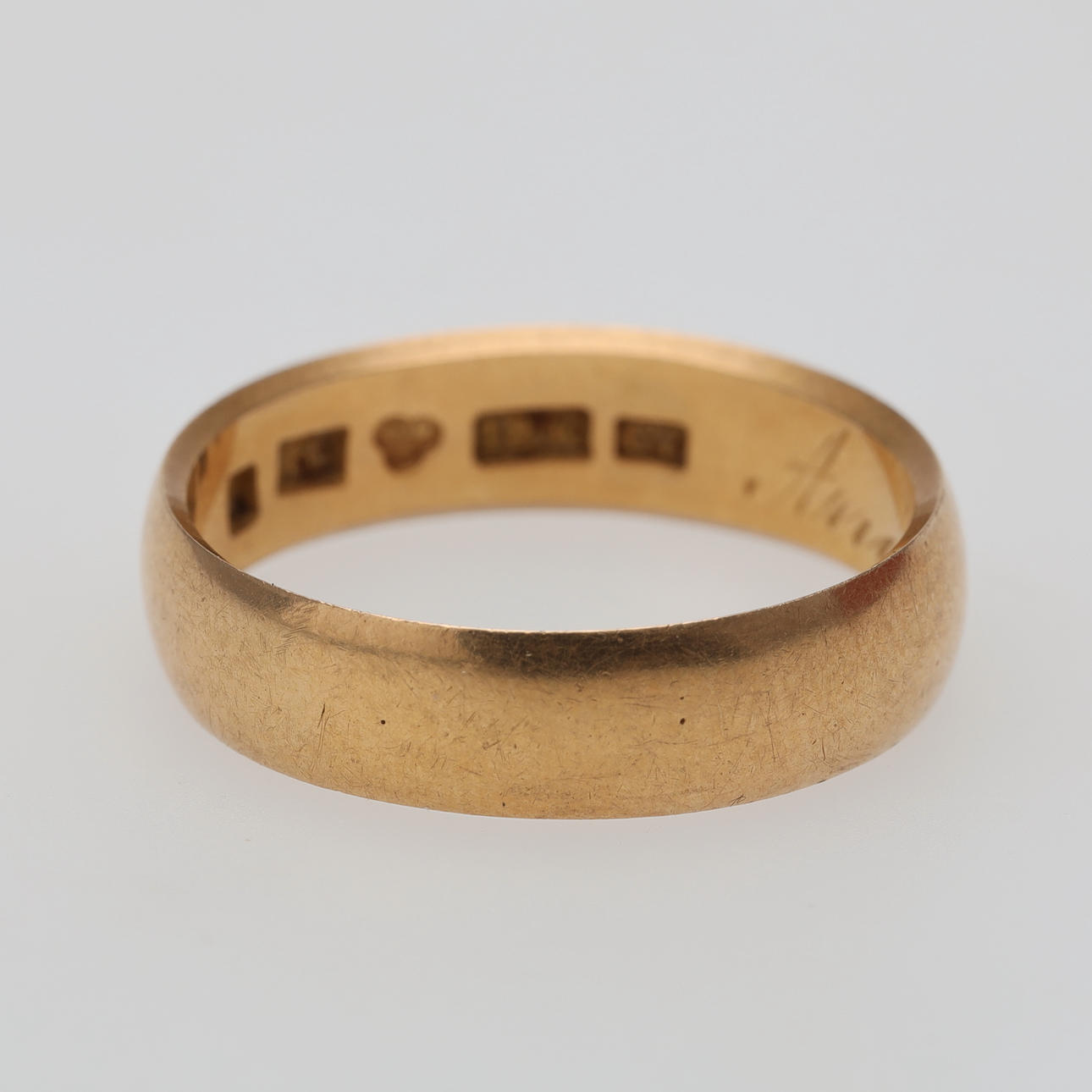 RING 18K gold weight approx. 4,9 grams.