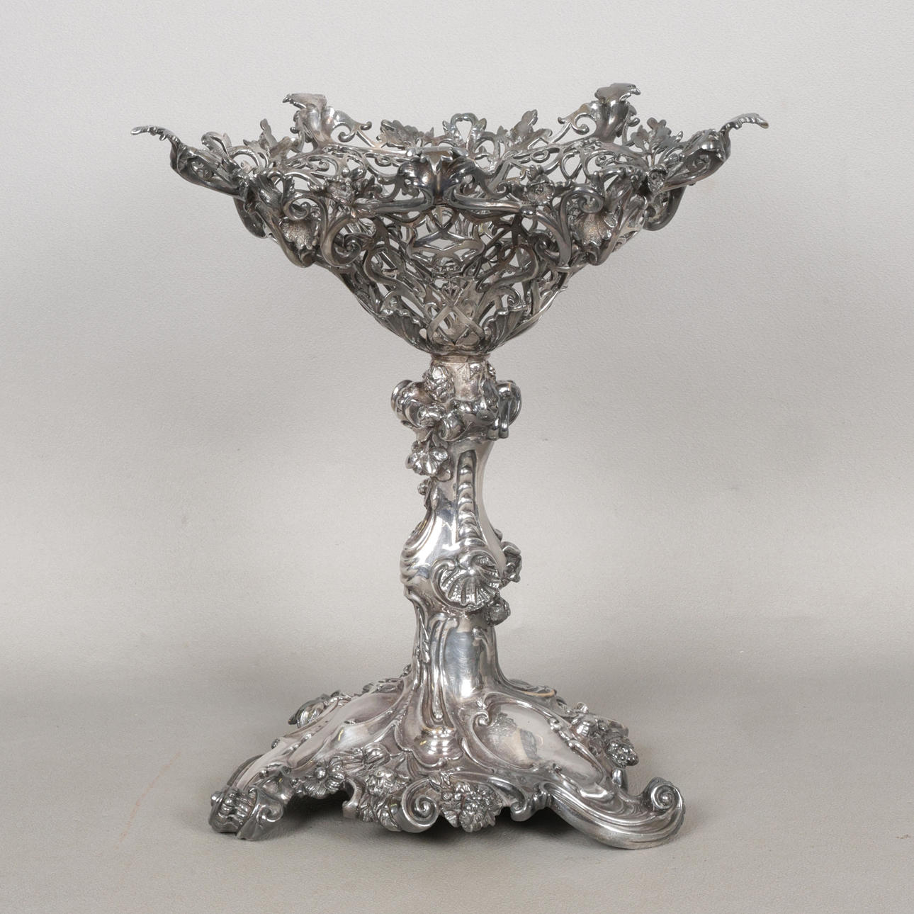 AN ELECTROPLATED TAZZA.