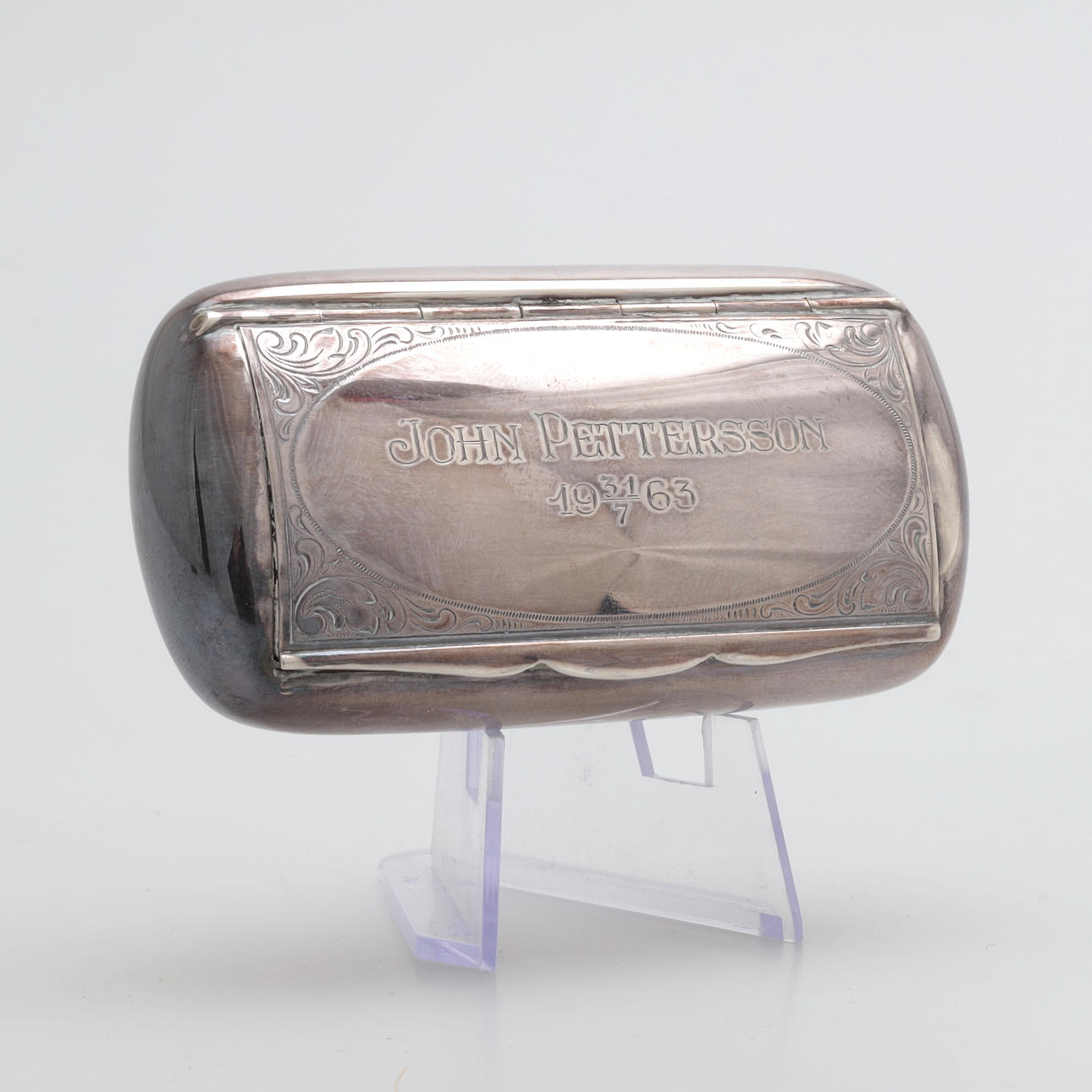 Snus box, silver, 20th century, weight 75 grams.