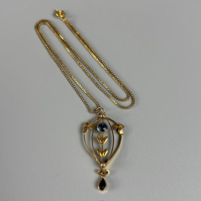 NECKLACE & VICTORIAN PENDANT.