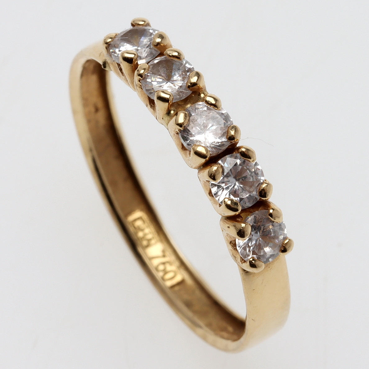 RING, 18k gold & white stones, GHA.