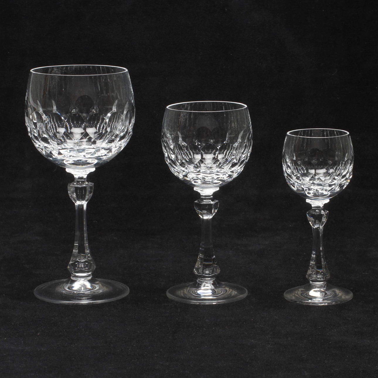 GLASSERVISDELAR, 18 delar.