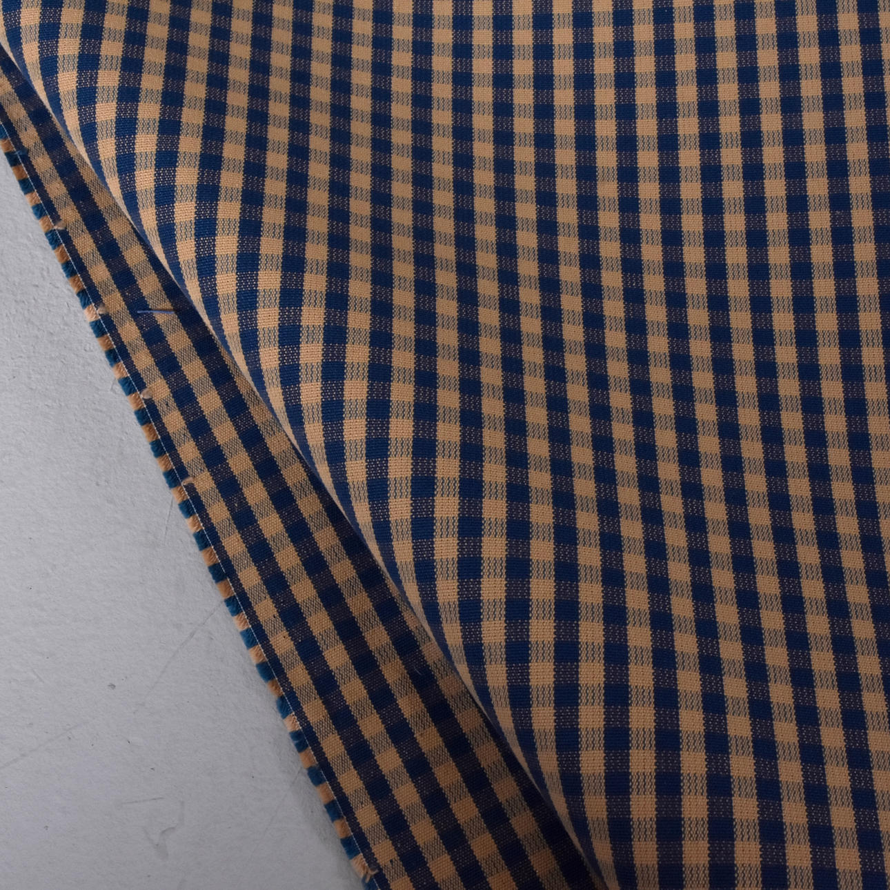 MÖBELTYG, Svenskvävt, 2,,50+1,60 meter.